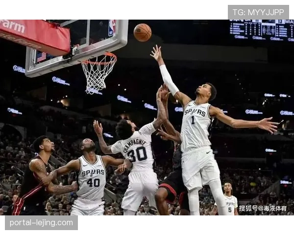 骑士七人上双逆转马刺 团队篮球展现深度优势